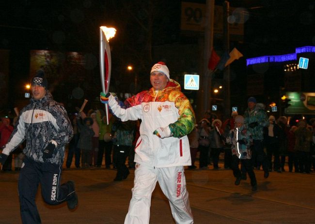 КОНАР встретил эстафету олимпийского огня в Челябинске КОНАР встретил эстафету олимпийского огня в Челябинске