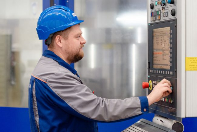 АО «КОНАР» приглашает освоить профессию оператора станков с программным управлением